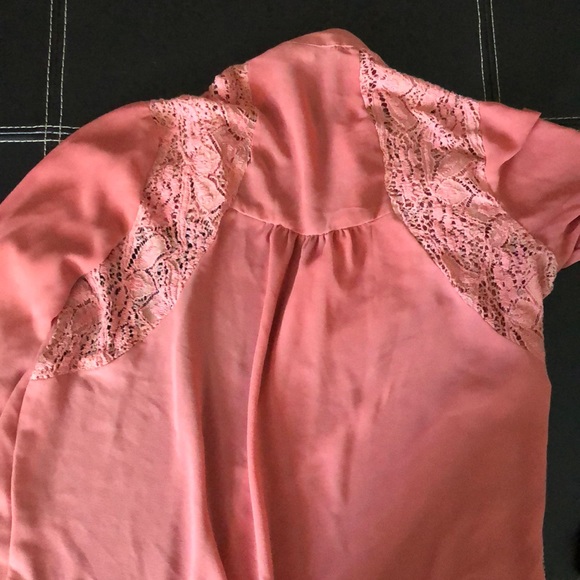 Blouse - Picture 2 of 2